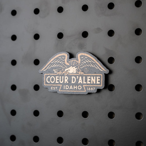 Coeur d'Alene Mantling Eagle - Wooden Magnet