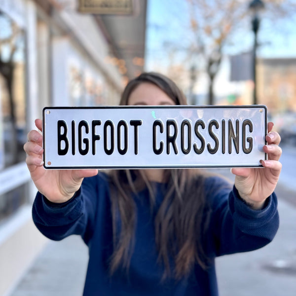 BIGFOOT CROSSING Metal Sign