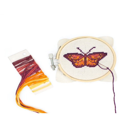 MINI CROSS STITCH KIT - BUTTERFLY