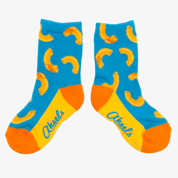 Aksels kids Mac and Cheese socks in blue with yellow macaroni and orange heels and toes