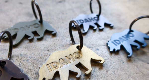 IDAHO STAMPED BEAR KEYCHAIN