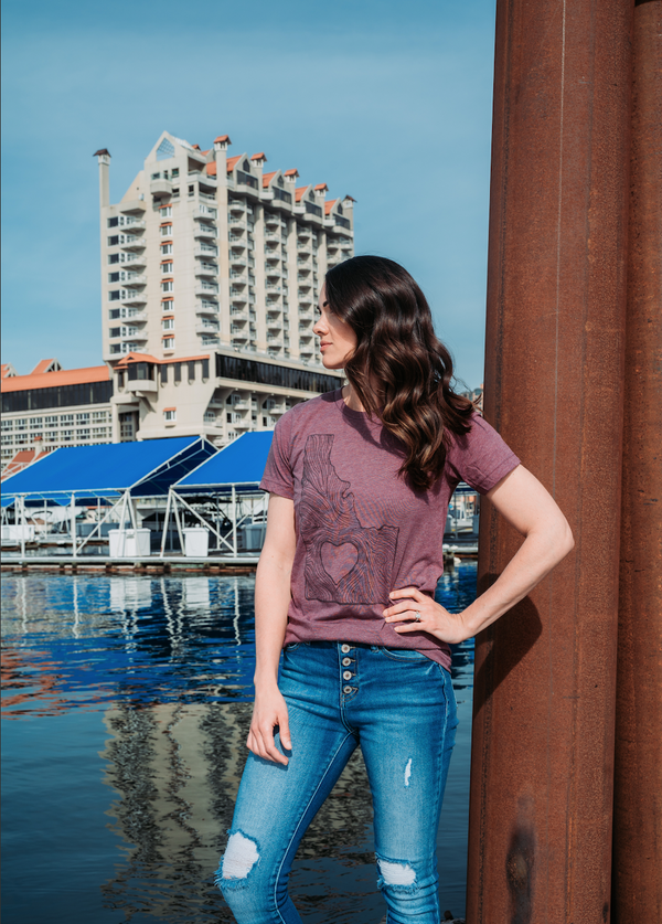 Idaho Wood Grain Maroon Tee